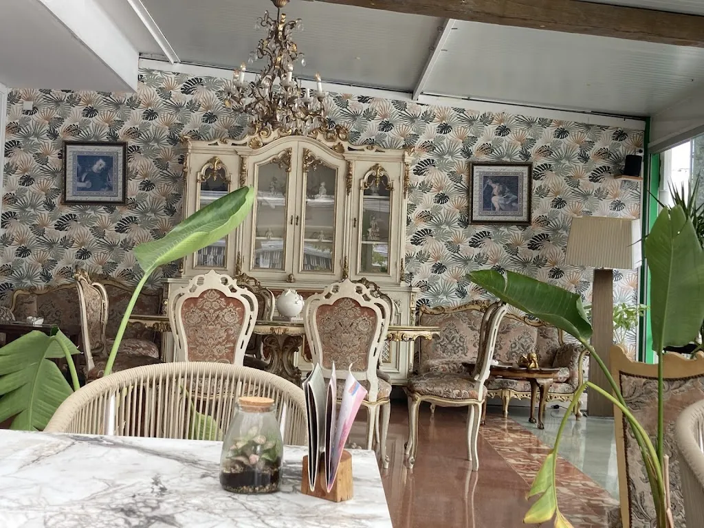 Roots restaurante caffee olé! restaurant in Sant Llorenç des Cardassar