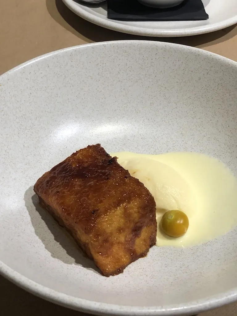 Nathaniel Moore_Mesón O Pote_Betanzos_review