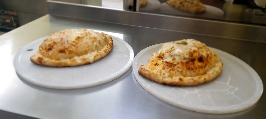 Pirandello's Pizza_Sant Llorenç des Cardassar_slider_image_3