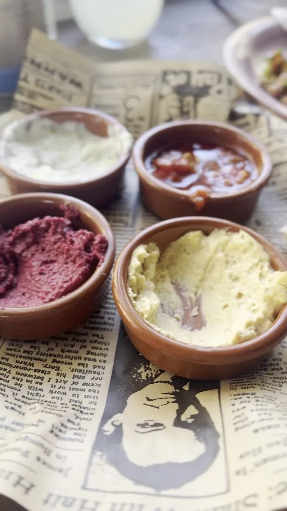 Deli - Santa Maria_Santa María del Camí_slider_image_2