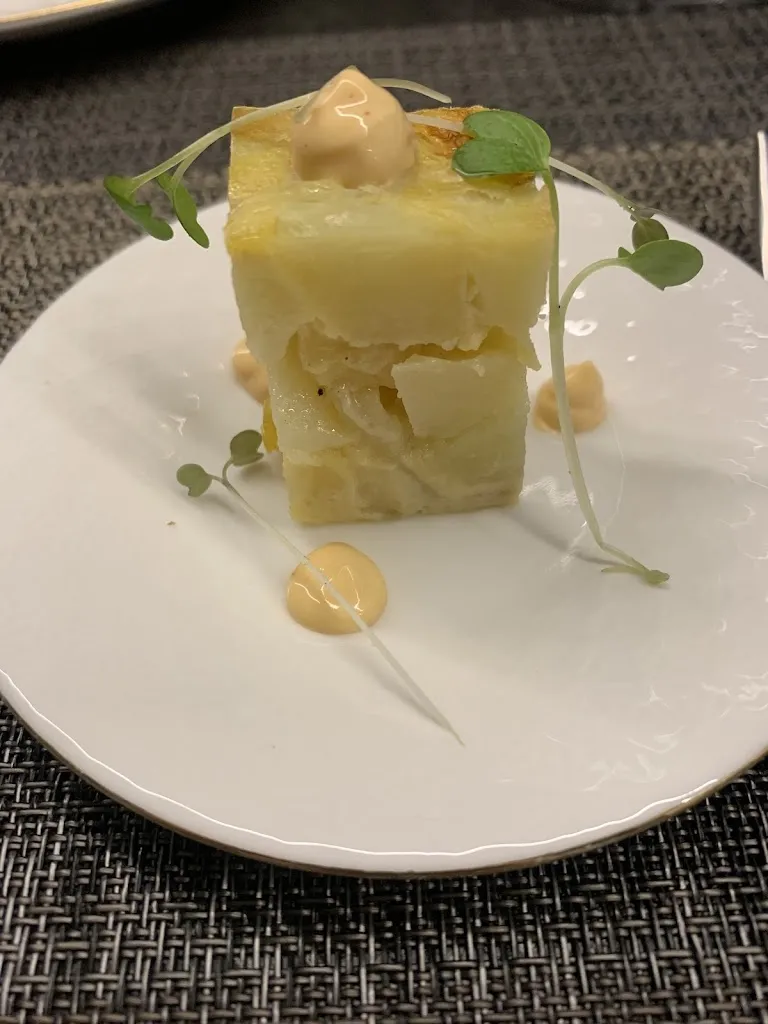 Georgia_Restaurante Cabra Blanca_Santa María del Camí_review