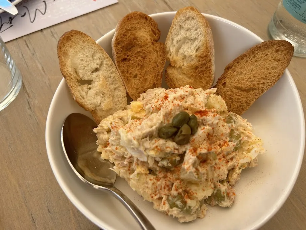 Jiachen Lu_Va d’Arròs Arrosseria d’Autor_Santa María del Camí_review