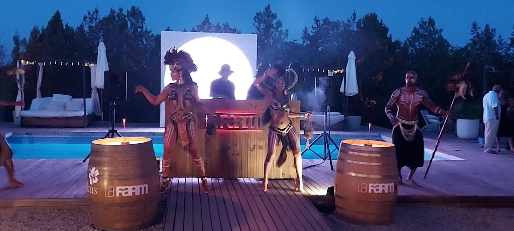 Sebastian Bergmann_La Farm_Santa María del Camí_review