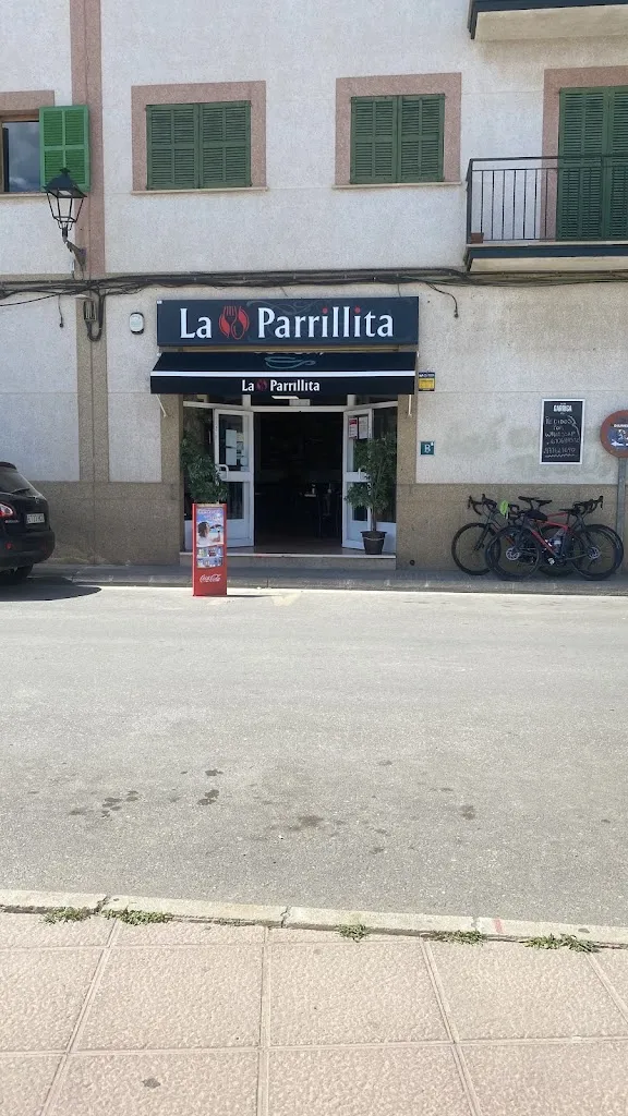 Holli Star_La Parrillita_Santa María del Camí_review