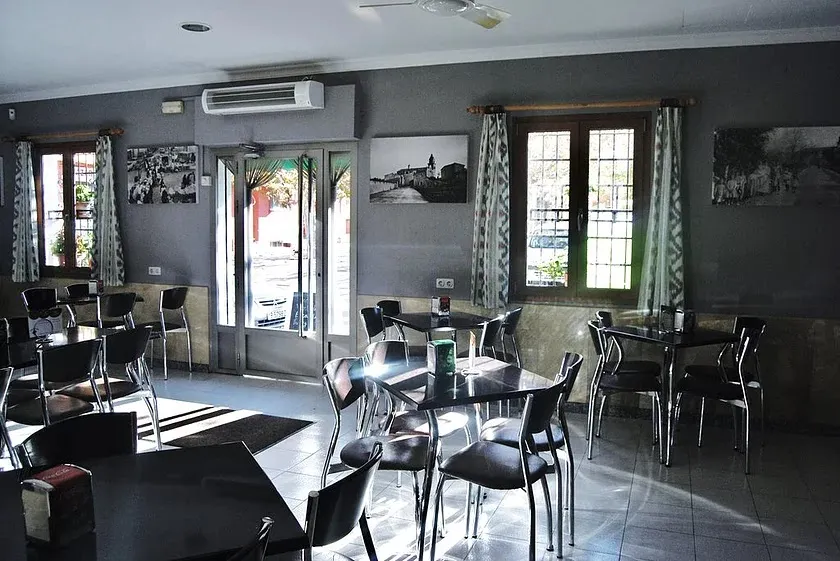 Bar Sa Plaça Santa Maria restaurant in Santa María del Camí