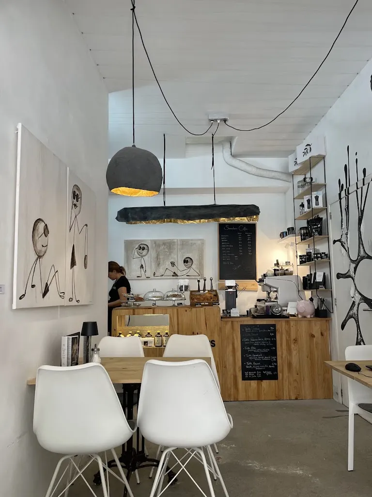 Maheen_Senseless | Café & Art Gallery_Sencelles_review