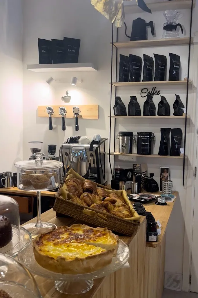 Senseless | Café & Art Gallery_Sencelles_slider_image_3