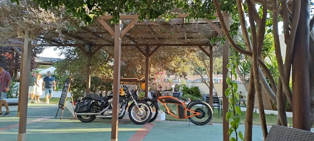 Christine Briggs_The Old Smugglers Inn_Sant Josep de sa Talaia_review