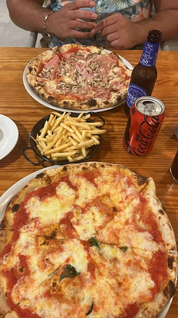 Ryan Marsh_Ausonia Pizza Bar_Sant Josep de sa Talaia_recensione