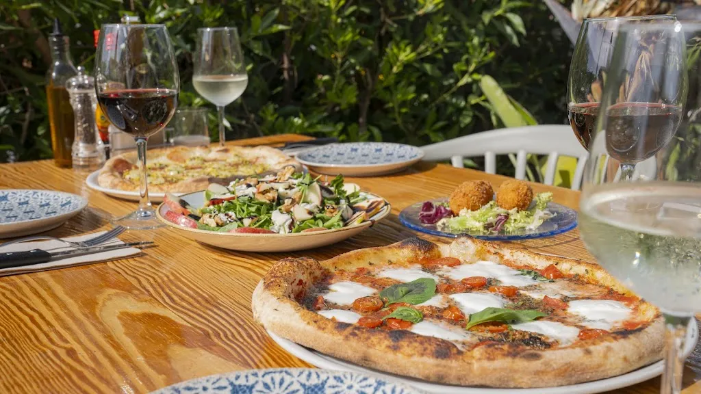 Ausonia Pizza Bar_Sant Josep de sa Talaia_slider_image_3