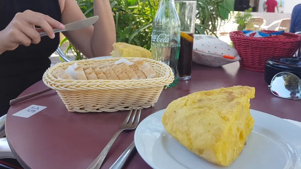 Destino Bar de Tapas_Sant Josep de sa Talaia_slider_image_2