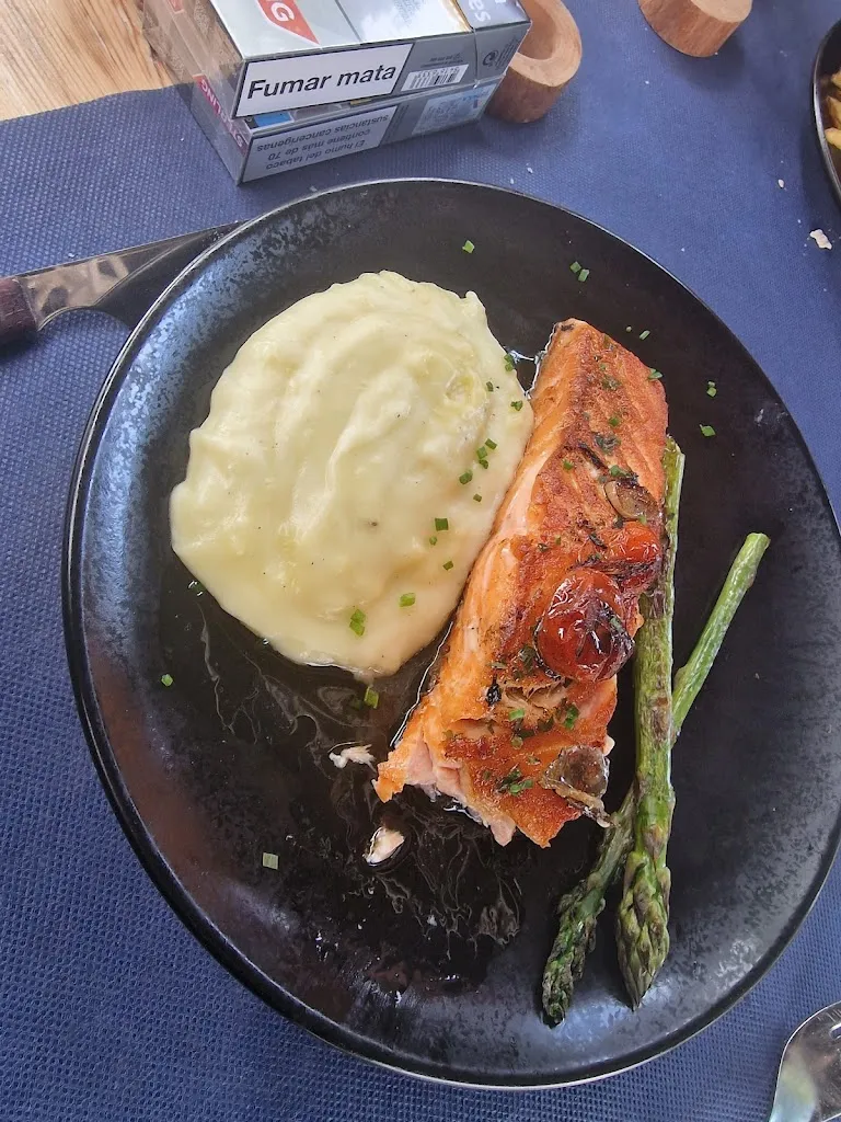 Caroline Gibson_Rostidor el Gaucho Eivissa_Sant Josep de sa Talaia_review