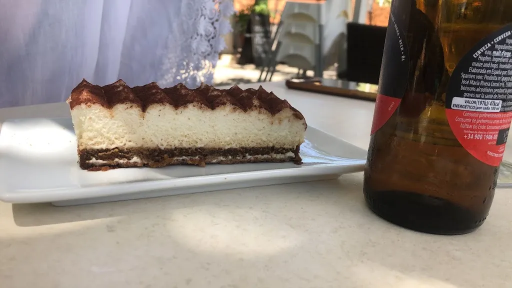 Menu_Bar Merlin_Son Ferrer_image_1