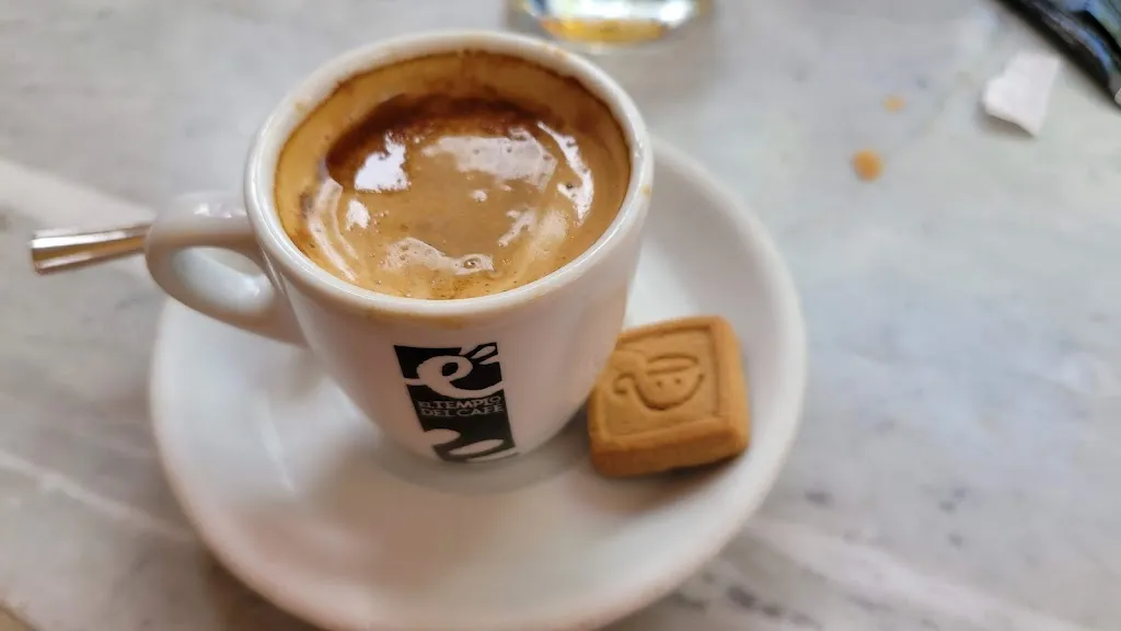 Menu_Bar Merlin_Son Ferrer_image_2