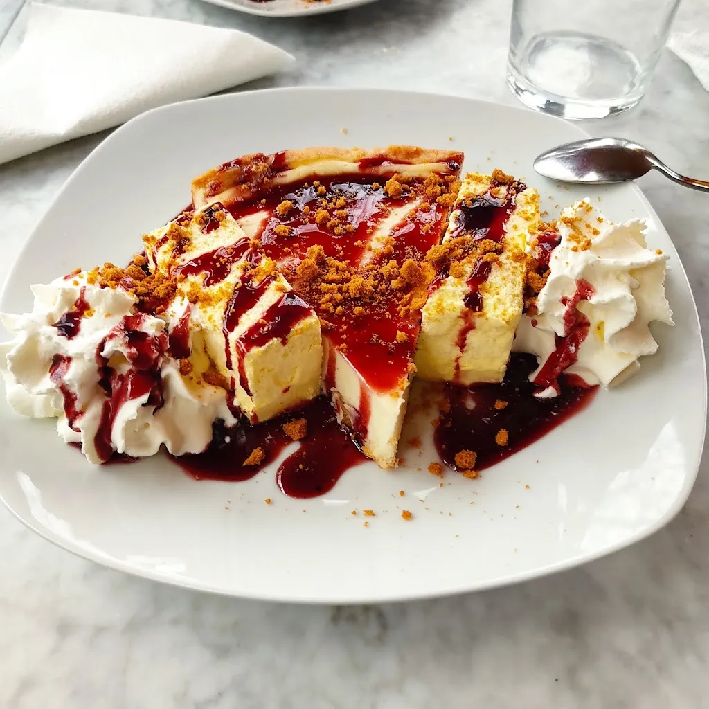 Menu_Bar Merlin_Son Ferrer_image_3