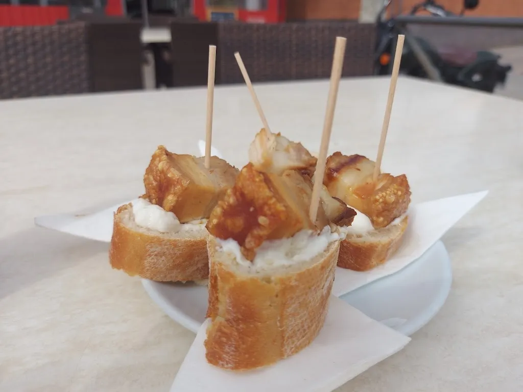 Menu_Bar Merlin_Son Ferrer_image_4