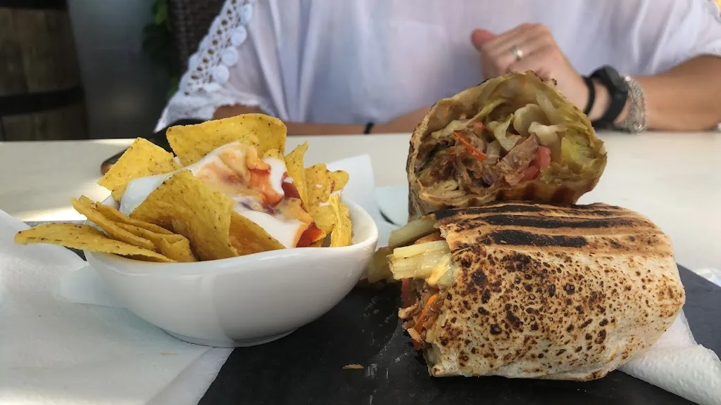 Menu_Bar Merlin_Son Ferrer_image_7