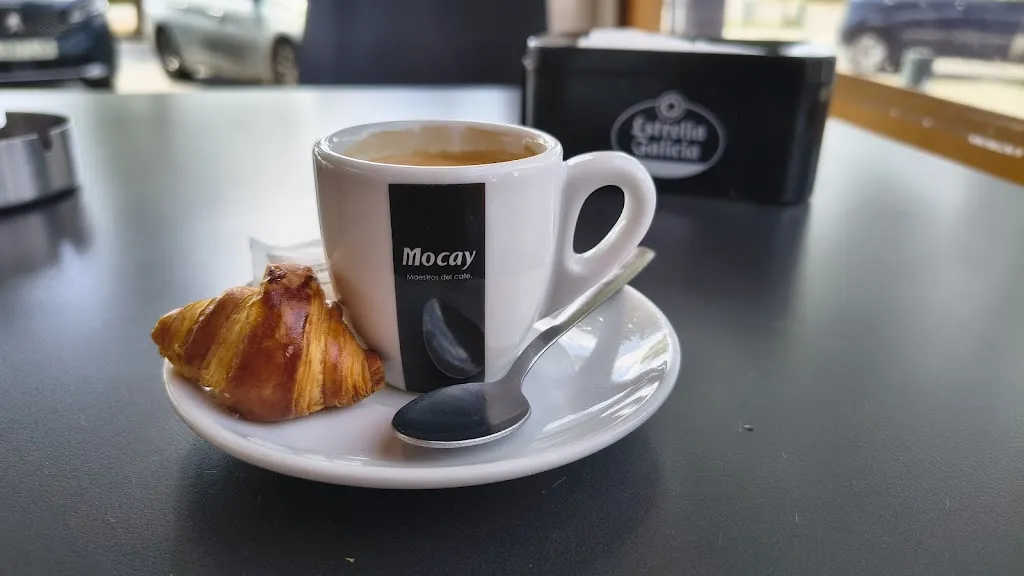 Gessica Monni_Bar Merlin_Son Ferrer_review