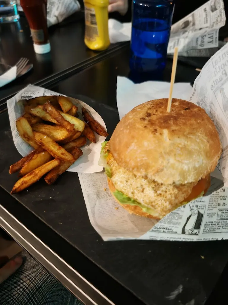 Bar Merlin_Son Ferrer_slider_image_2