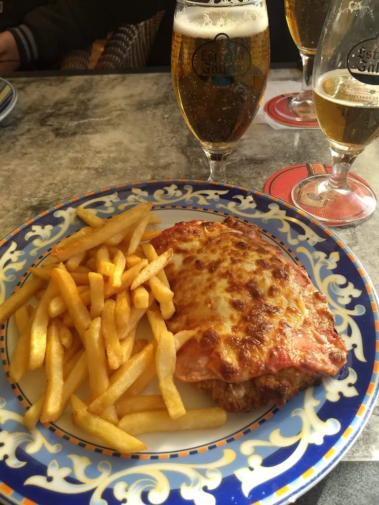 Los Llanos restaurant in Son Ferrer