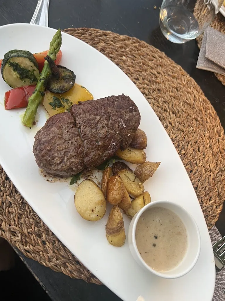 osnat malka_EAST26 Restaurant_Santanyí_review