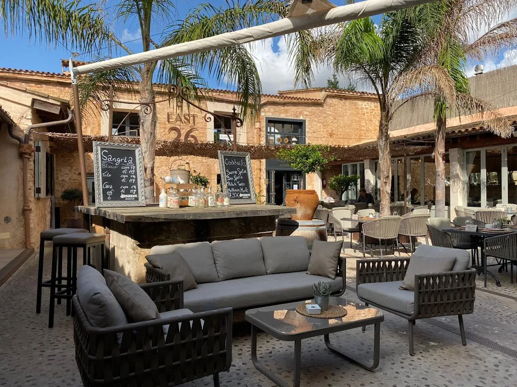 EAST26 Restaurant restaurant in Santanyí