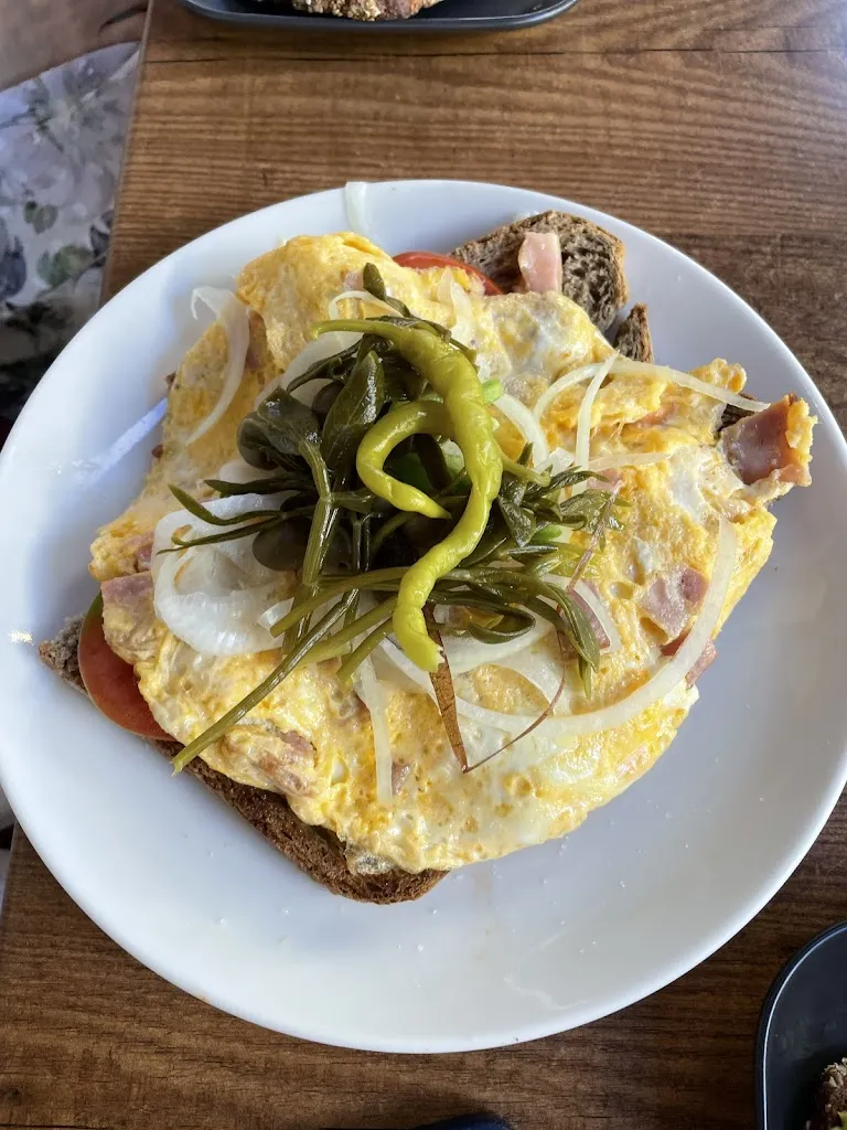 Volha Naumouskaya_Sa Plaça - Santanyí_Santanyí_review