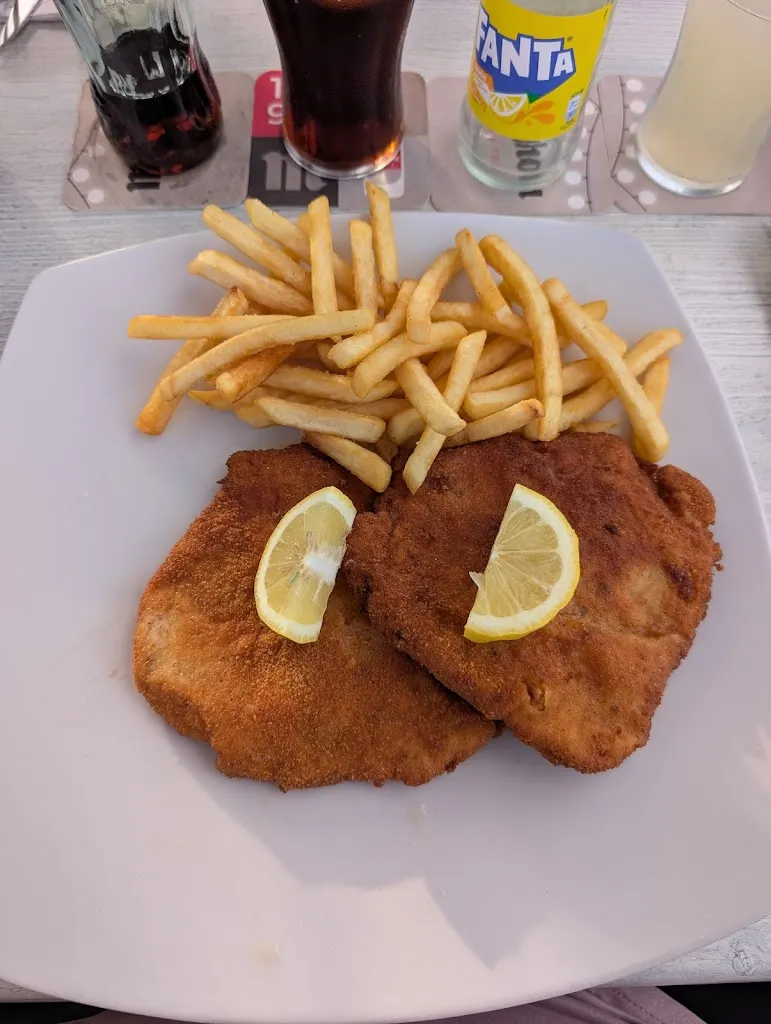 1987 Alexandra_Stefs & Michis_Santanyí_review