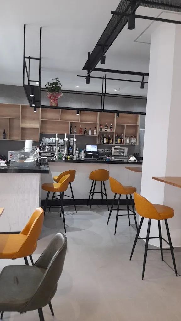 Teide Bar De Tapas y Comida Casera restaurant in Catral