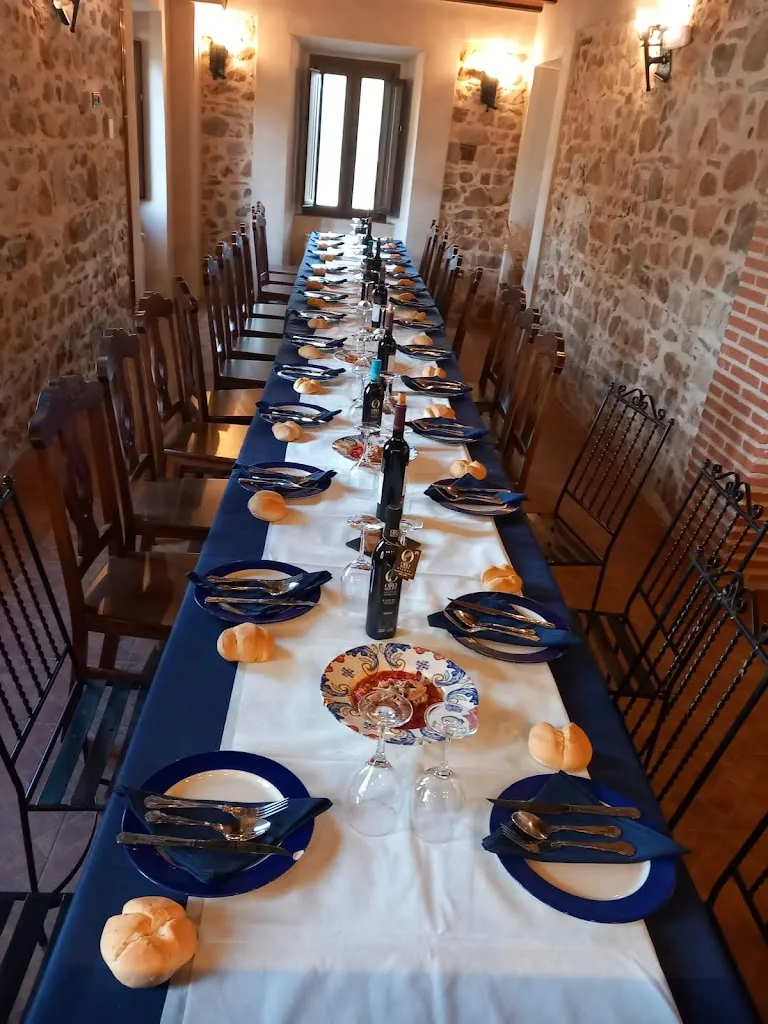 Restaurante la Cimbarra restaurant in Aldeaquemada