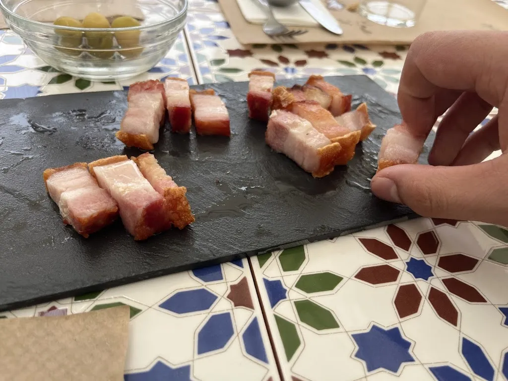 Restaurante la Cimbarra_Aldeaquemada_slider_image_3