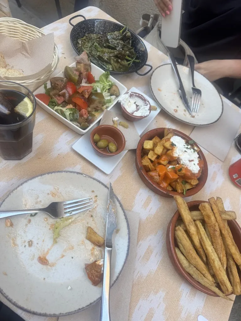 Phoebe Davies_La Cocina - Tapas restaurante y bar Sineu_Sineu_recensione