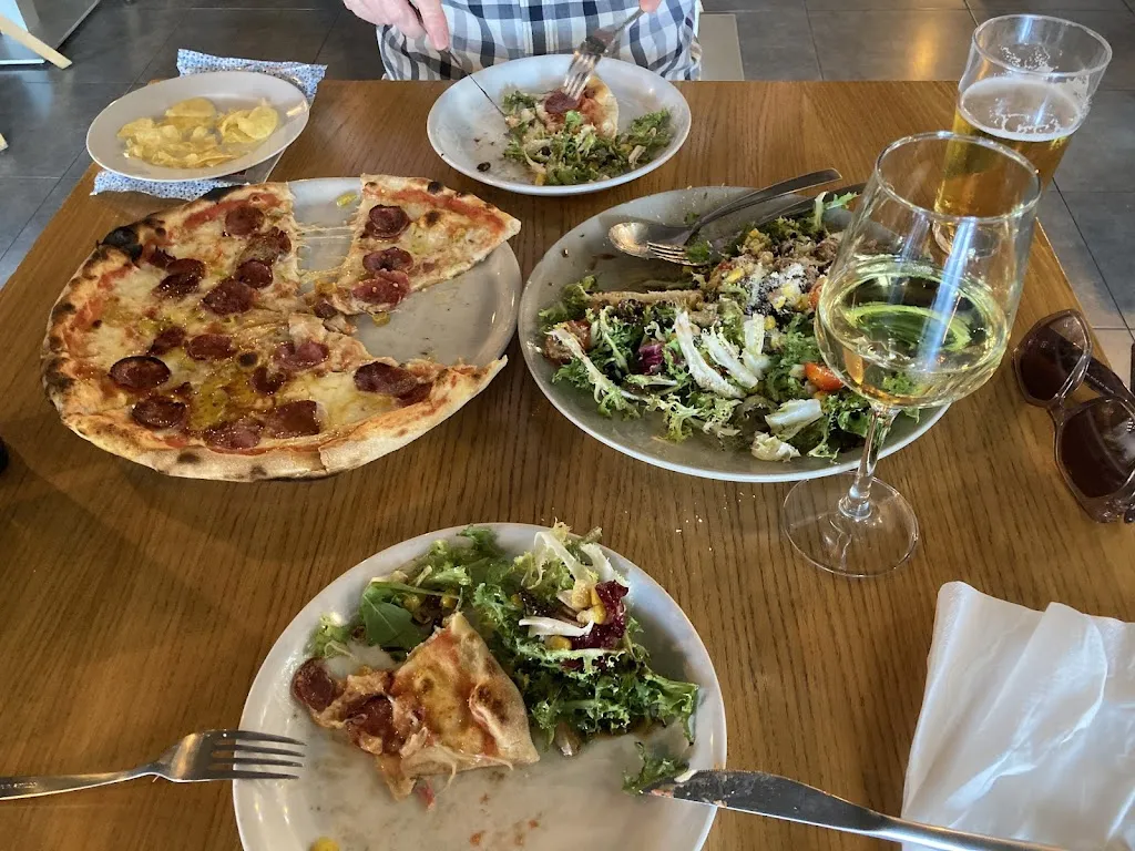 Kay Morrice_Pizzería Ristorante 222 Catral_Catral_review