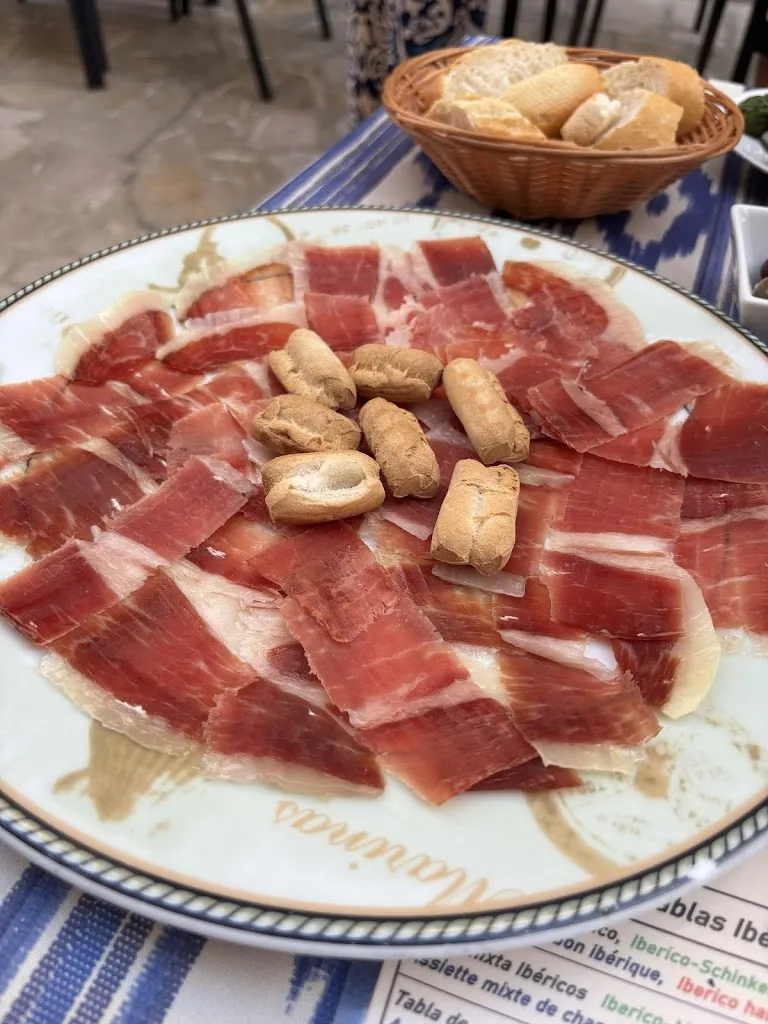 Julia H._El Rey De La Tapa - Tapas y Paellas en Sineu_Sineu_review