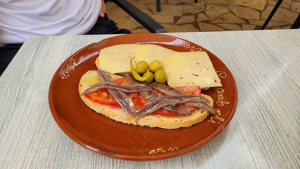 Luca Venerucci_Bar Triquet_Sineu_review