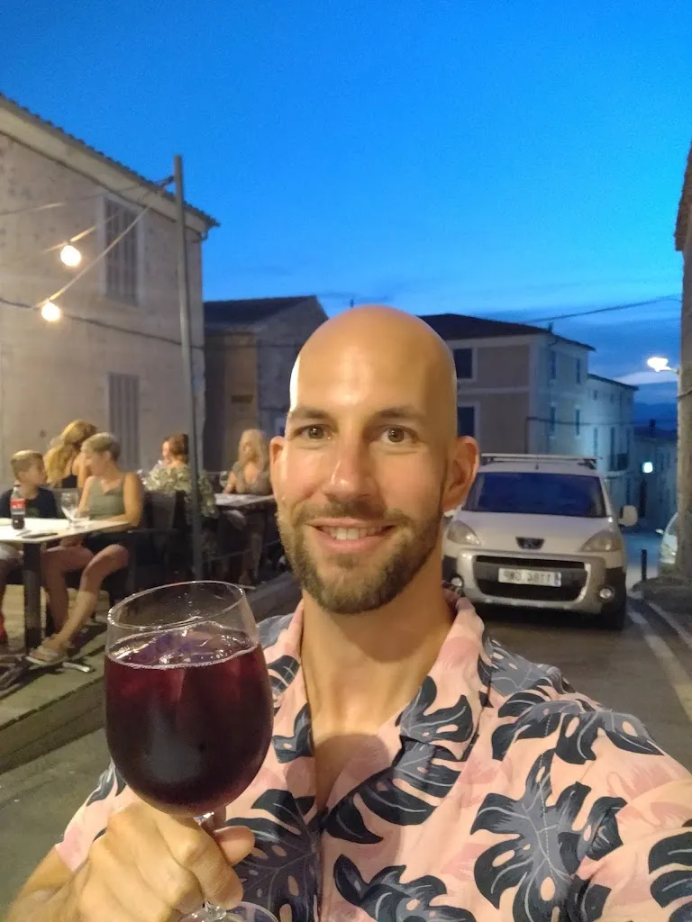 Wenzel Srb_Pizzeria Xiroi_Sineu_review