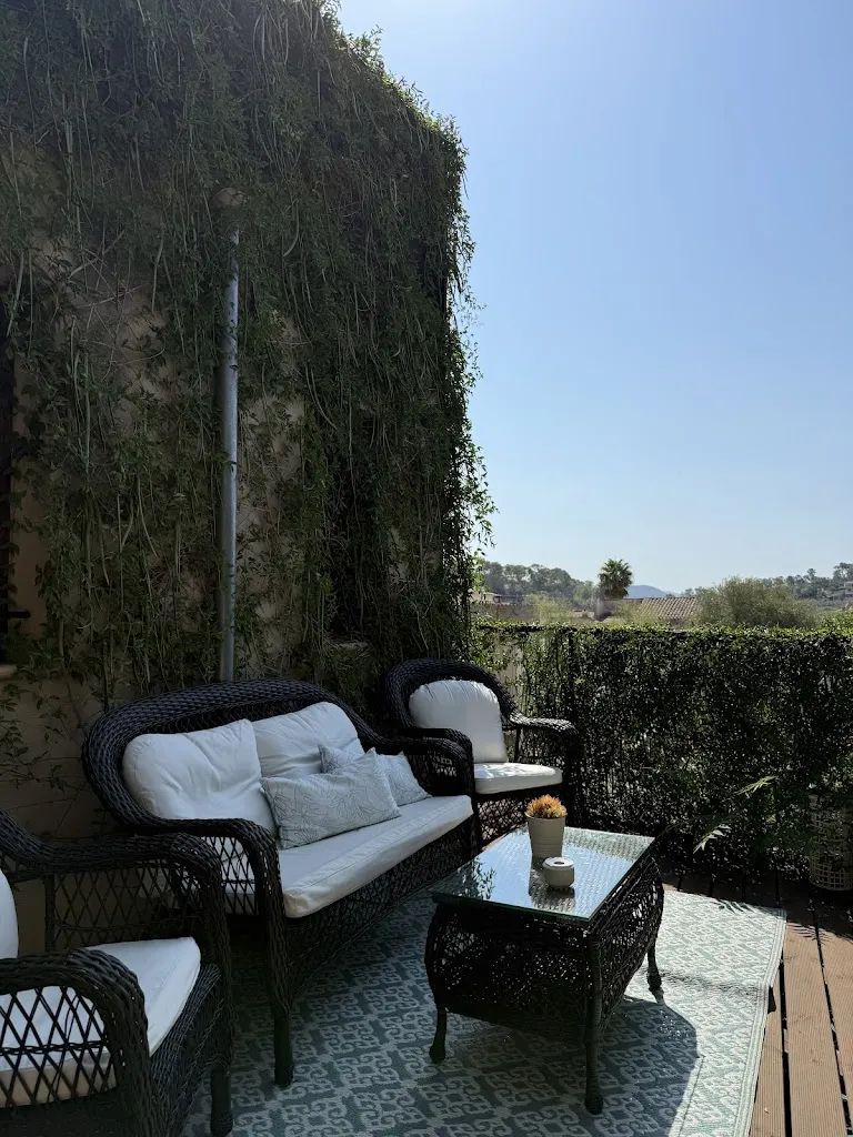 Wanhui Lan_Hotel Can Joan Capó - Adults Only_Sineu_review