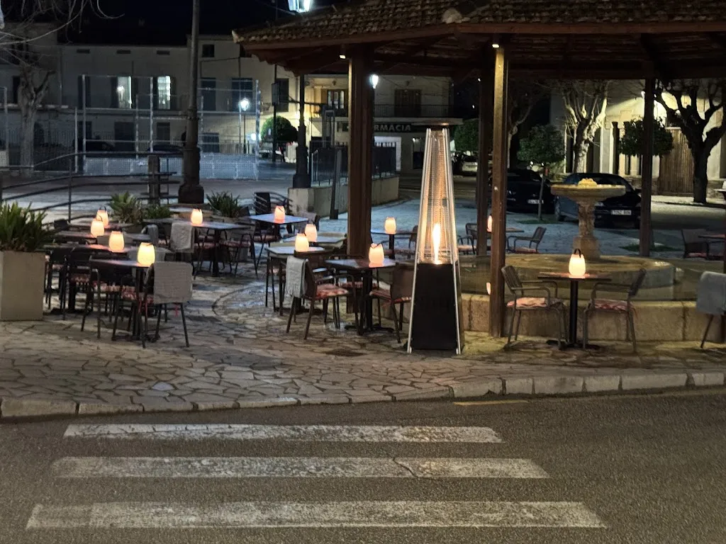 Restaurant Café al Mercat restaurant in Sineu