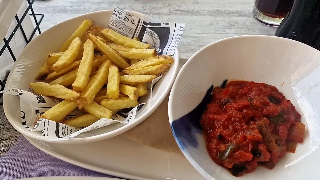 Mislav Marinović_Mercader del Mar_Santa Ponsa_review