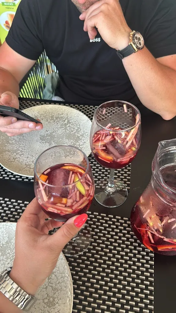 Sara Vujičić_Door To India_Santa Ponsa_review