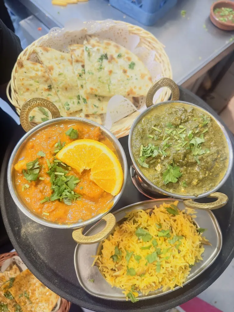 Door To India_Santa Ponsa_slider_image_3