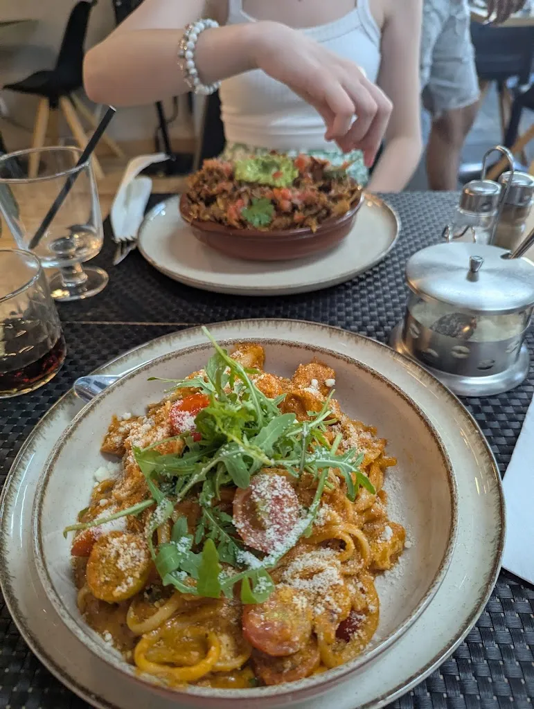 Jenny Swallow_KHAO MALLORCA_Santa Ponsa_review