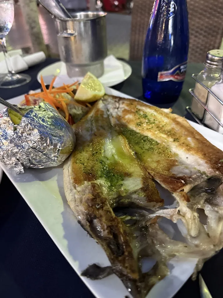 Magda_Restaurante xaloc_Santa Ponsa_recensione