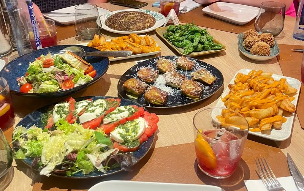 Sharma Kansal_Malgrats restaurante(Kai rooftop)_Santa Ponsa_review