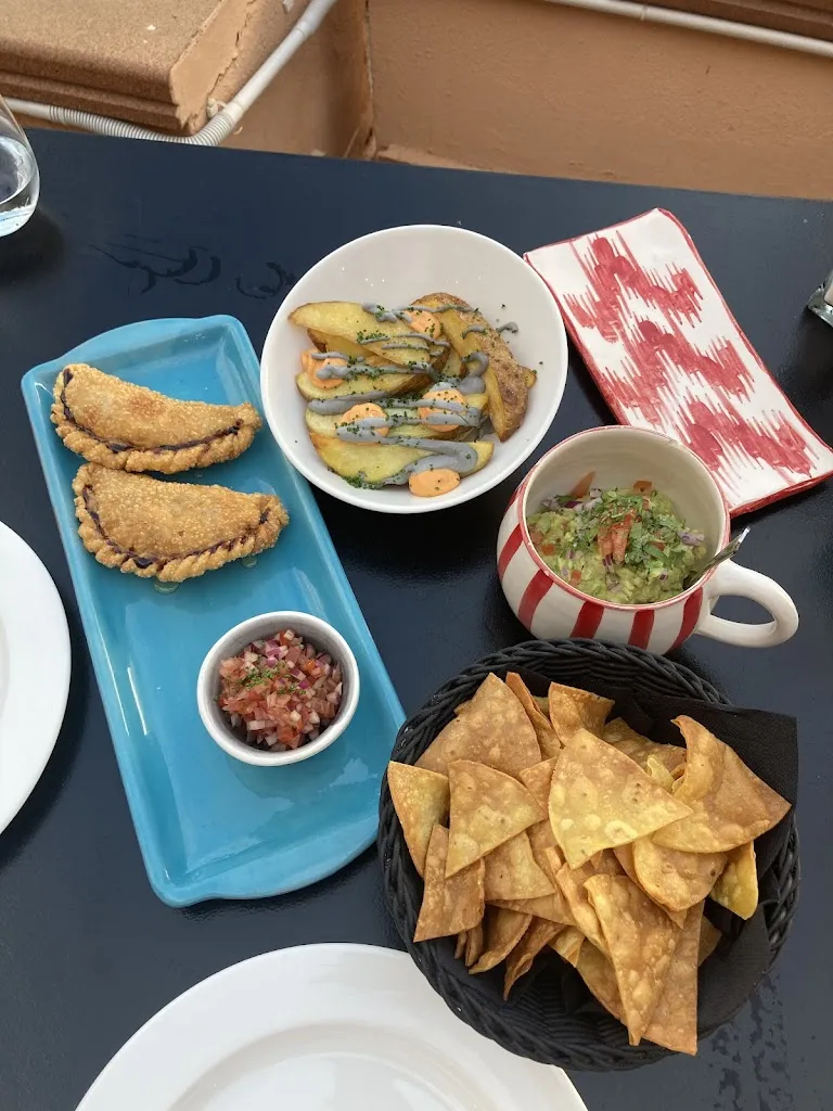 Ivana Iv_7 Fuegos | Restaurante en Santa Ponça_Santa Ponsa_review