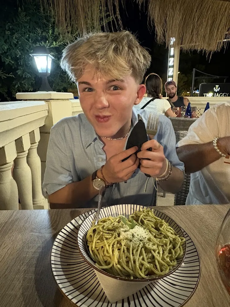 Boo Mccoy_Mamma Mia_Santa Ponsa_review