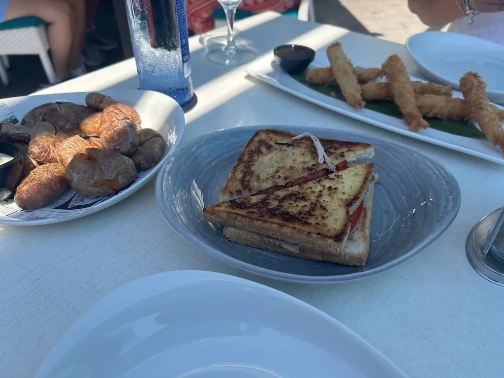 A F_Alma Beach & Cocktail Bar - SteakHouse - Thin & Crispy Pizza_Santa Ponsa_review