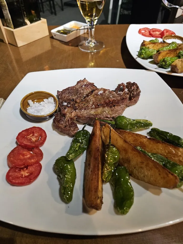 mark heaney_Donde el Paisi Santa Ponsa_Santa Ponsa_review