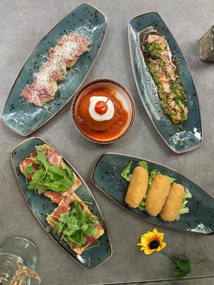 Menu_LAS CAÑAS Tapas Cocktails_Santa Ponsa_image_7