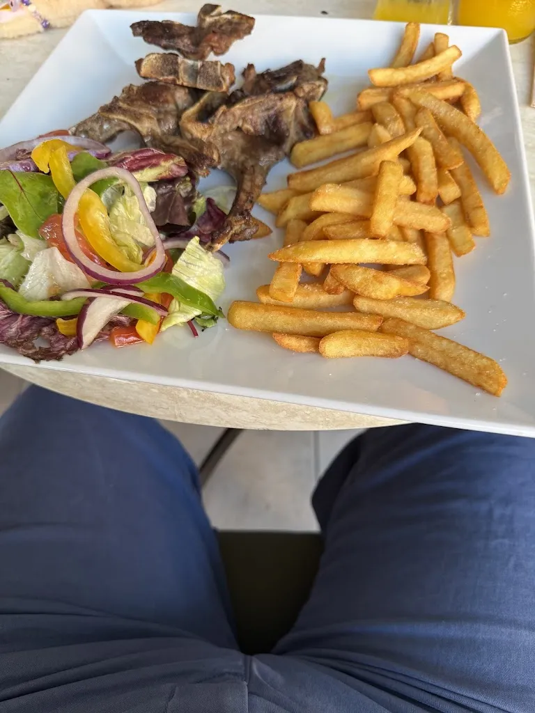 Keith Farrell_Urban Grill_Santa Ponsa_review